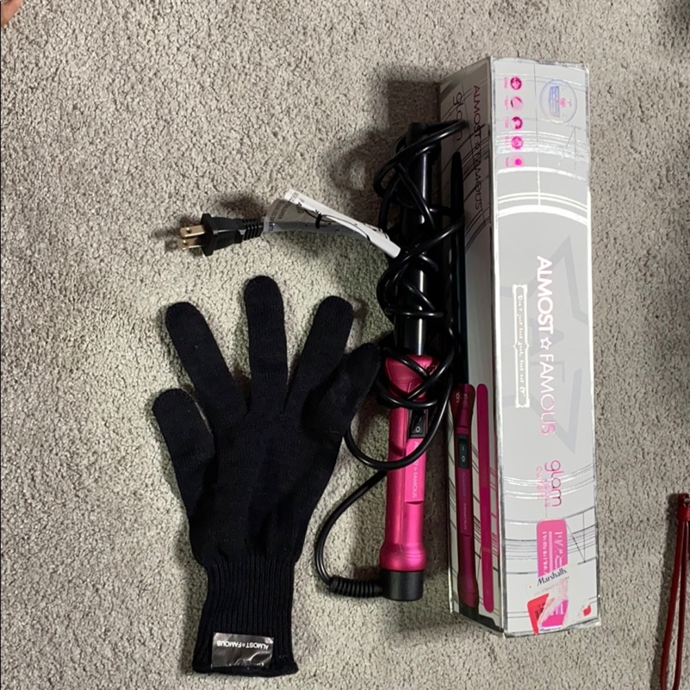 Pink wand curler